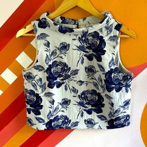 Eva Mendes for New York and Company, size 4, blue and white floral crop top.